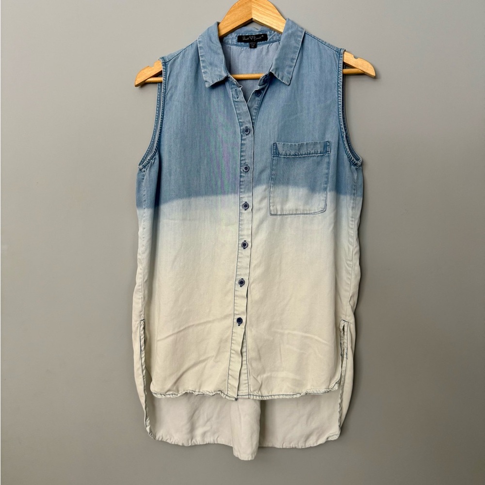 Velvet Heart Sleeveless Dip-Dye Ombré Chambray Loose Flowy Shirt Festival Rodeo